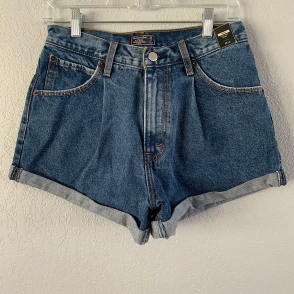 Abercrombie & Fitch Annie High Rise Short NWT